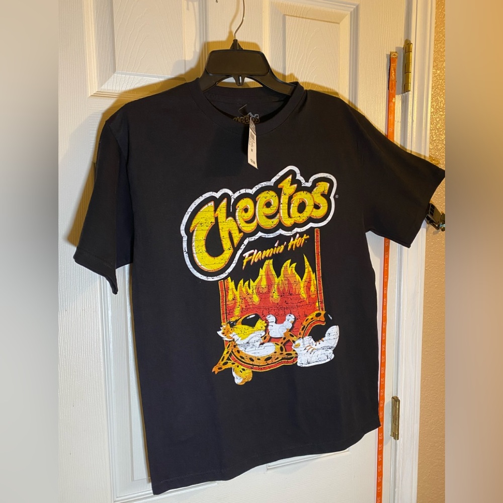 Hot Cheetos T-Shirt Sz M Black Graphic Tee Short Sleeve Rue21 NWT $21.99